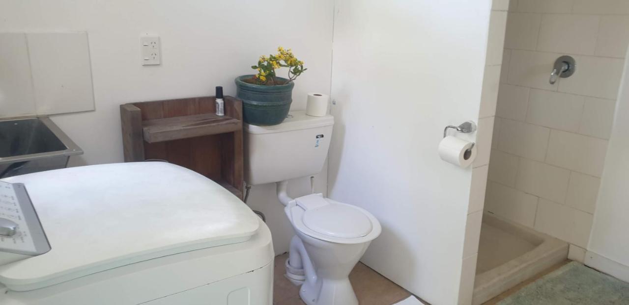 Are Tamareni 2Br Beach Cottage Or River Studio Аваруа Номер фото