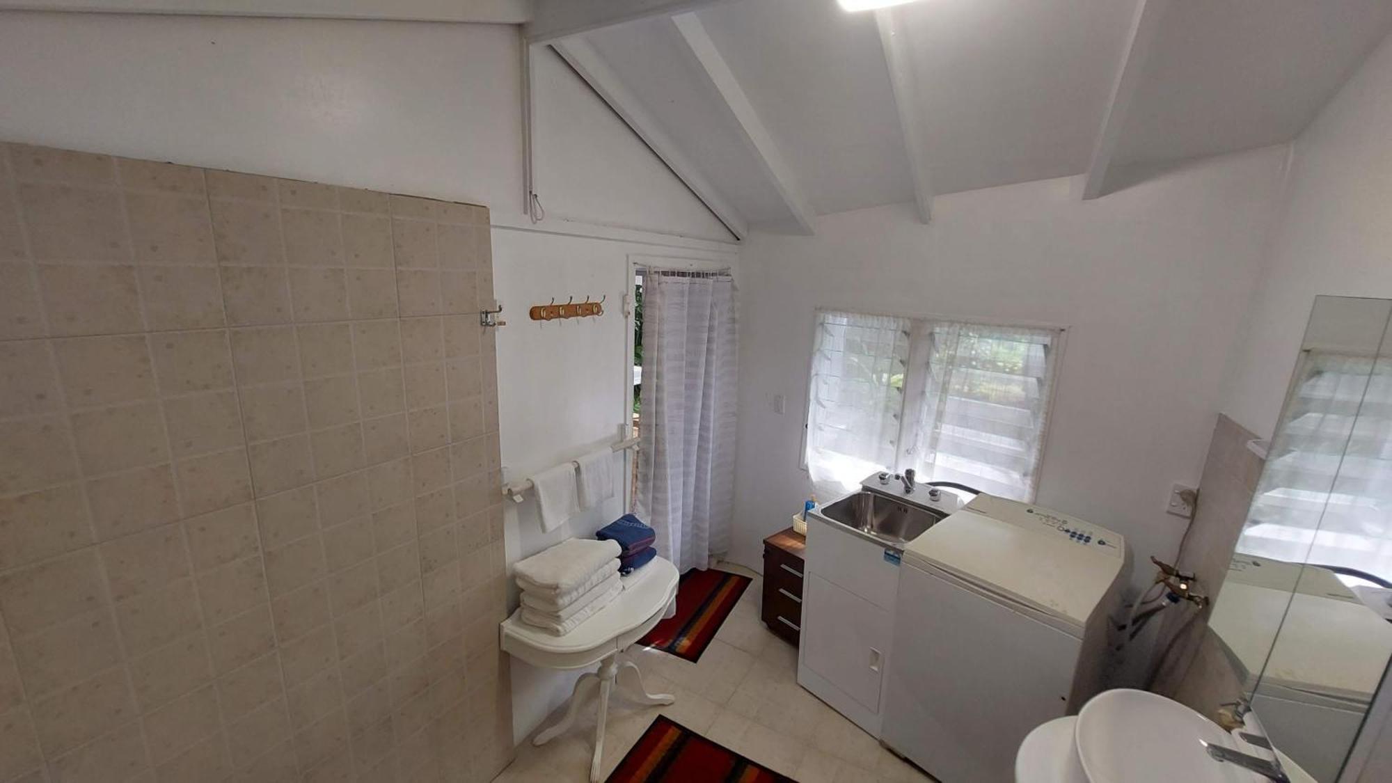 Are Tamareni 2Br Beach Cottage Or River Studio Аваруа Номер фото